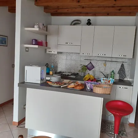 לינה וארוחת בוקר Casa Taty