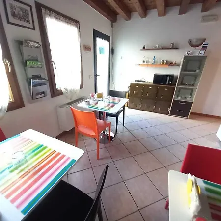 לינה וארוחת בוקר Casa Taty